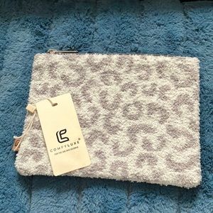Leopard makeup bag